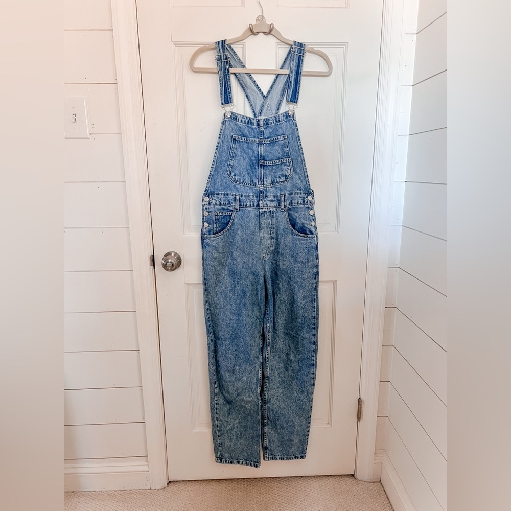 We The Free Free People Ziggy Light Blue Denim Overalls Size Small